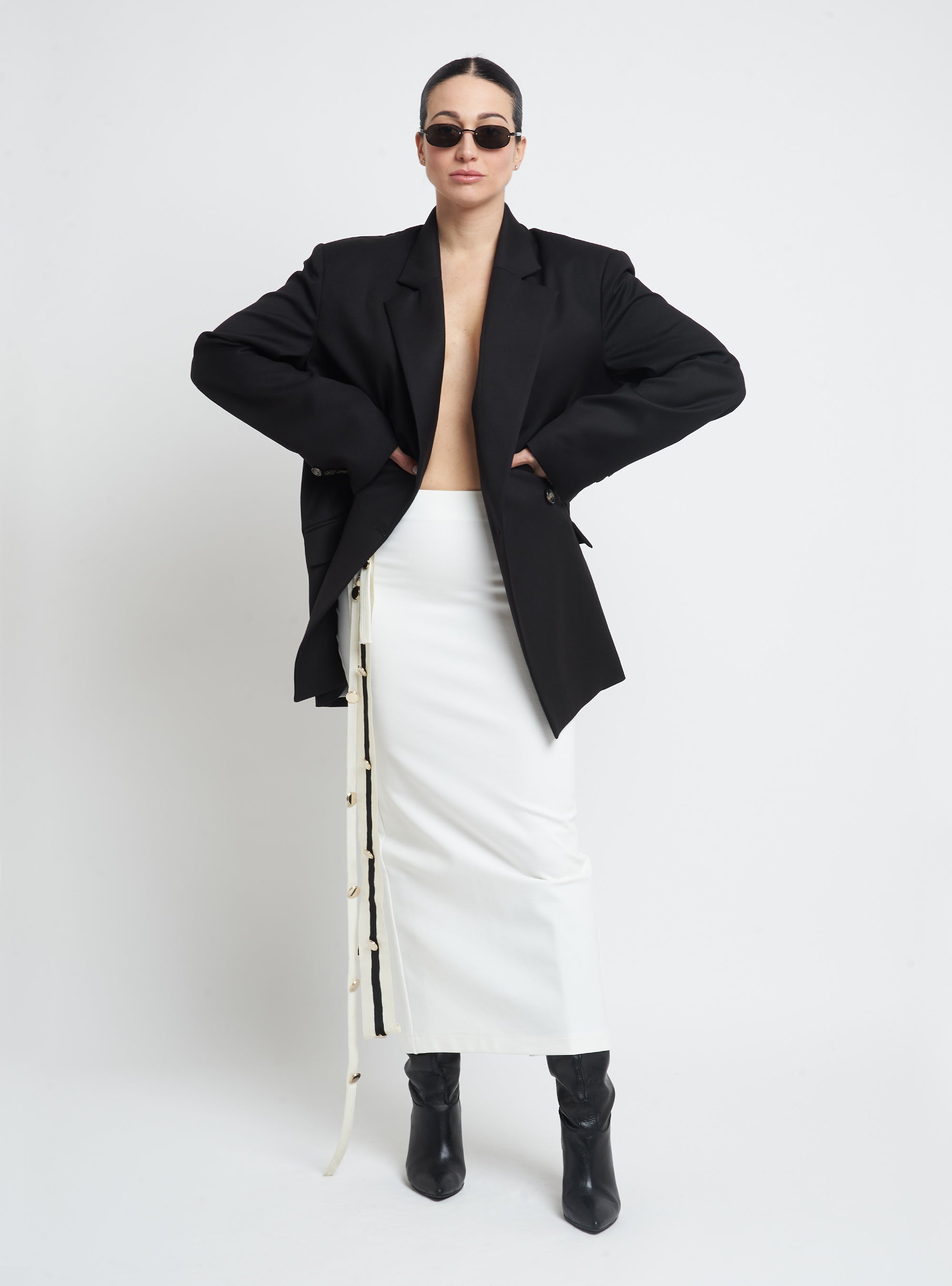 Mid-rise knitted midi skirt