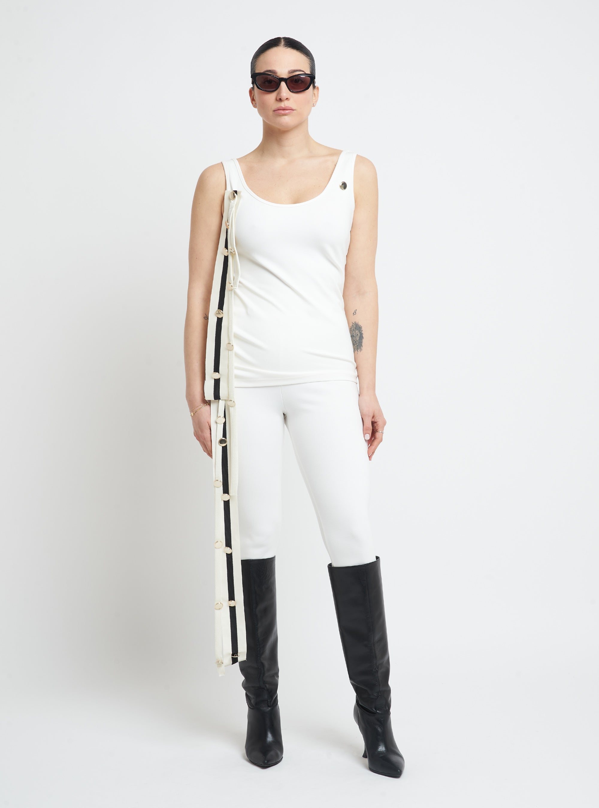 High-waisted leggings