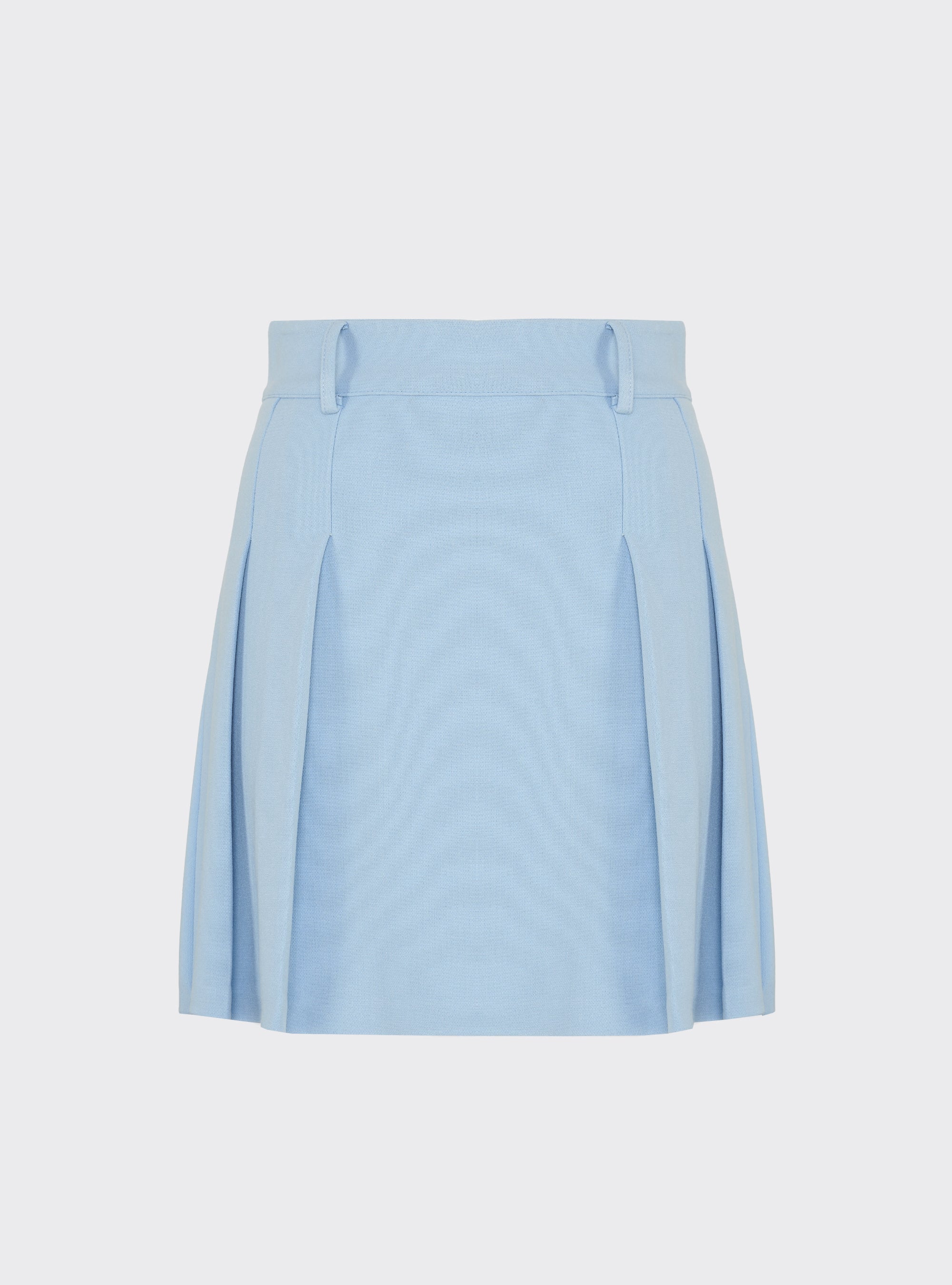 Pleated shorts